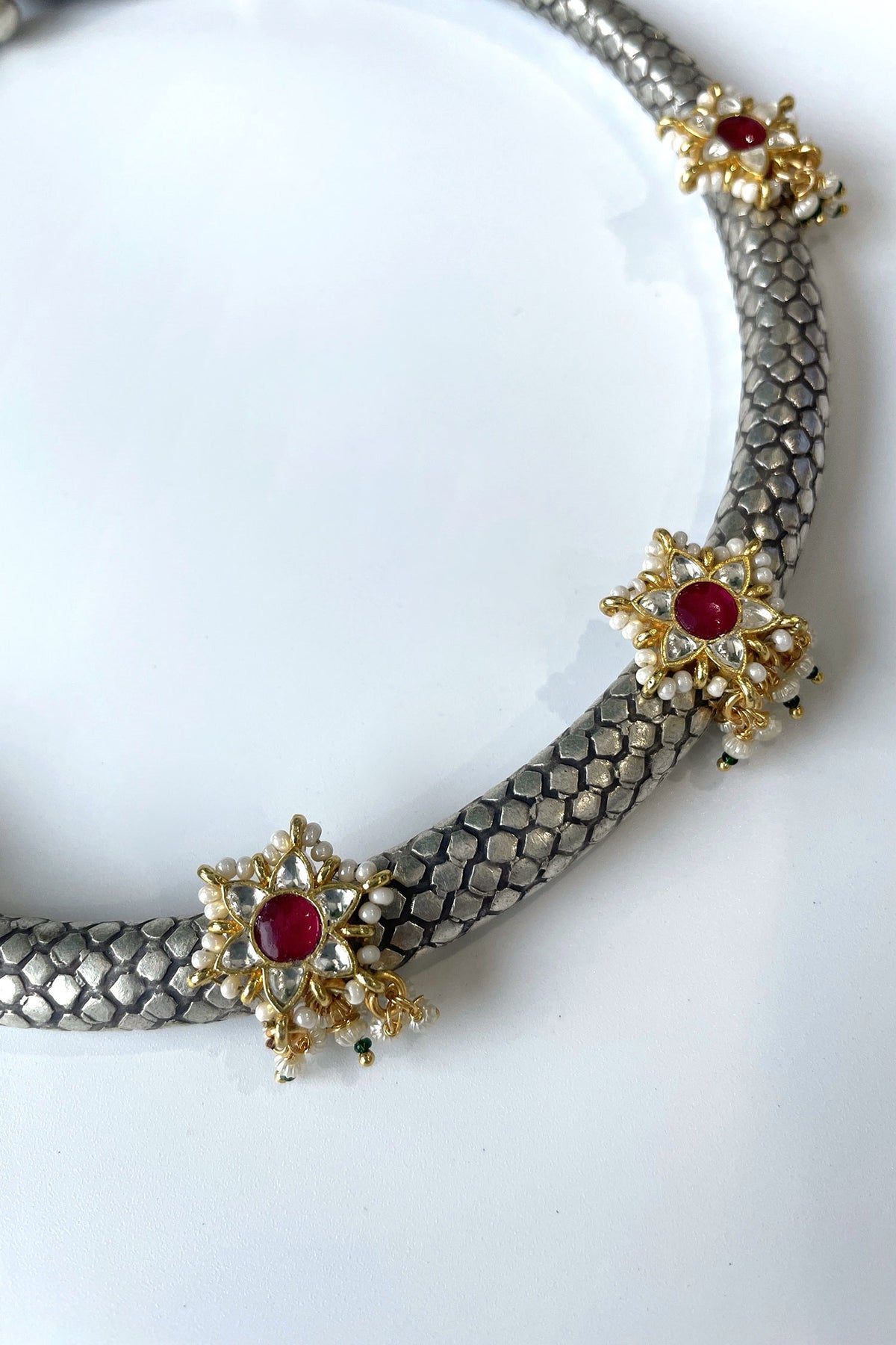 Floral Carved Choker 