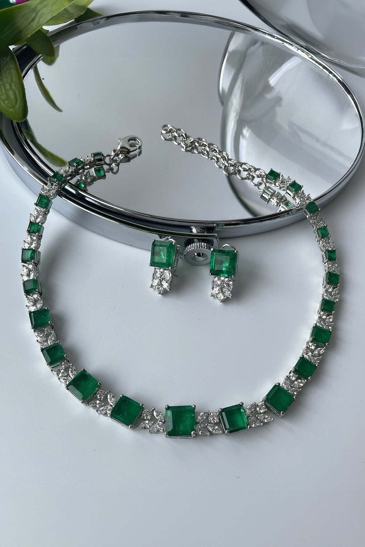 Geometric Shaped Necklace Set 