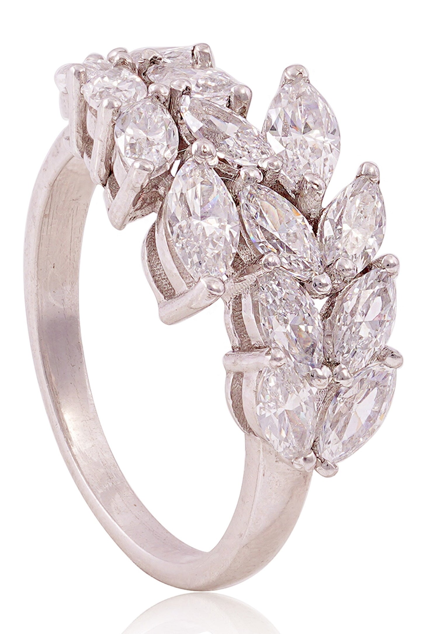 Duco Embellished Ring 