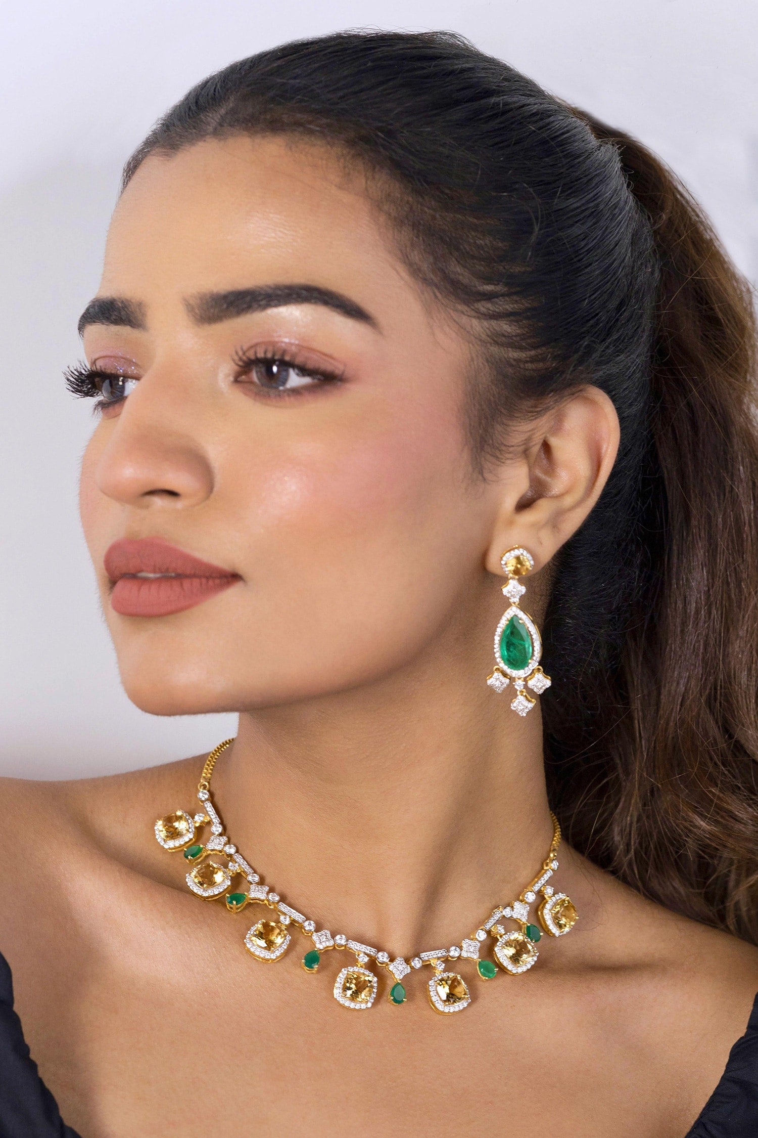 Amaya Citrine Embellished Choker 