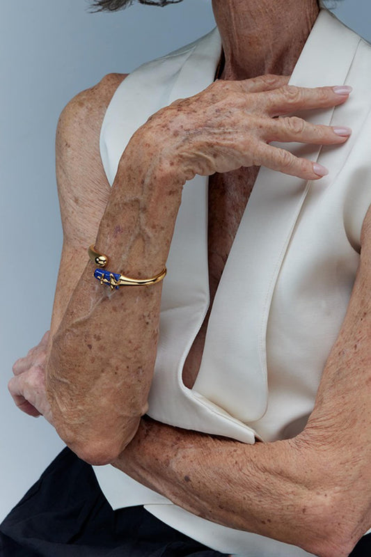 The Lazuli Sculpt Handcuff 
