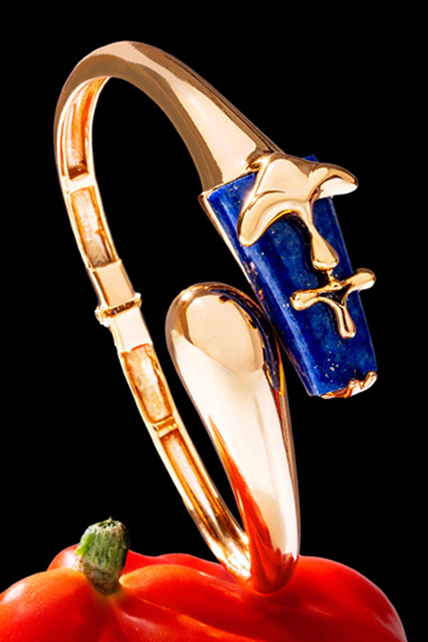 The Lazuli Sculpt Handcuff 