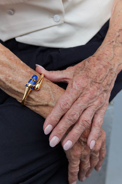 The Lazuli Sculpt Handcuff 