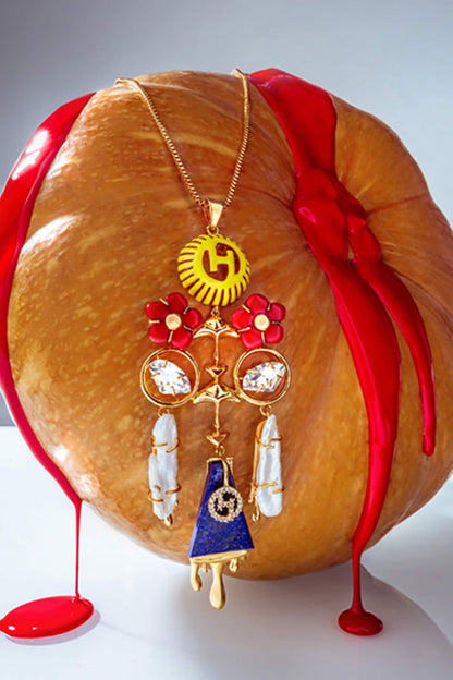 The Feriae Pendant Necklace 