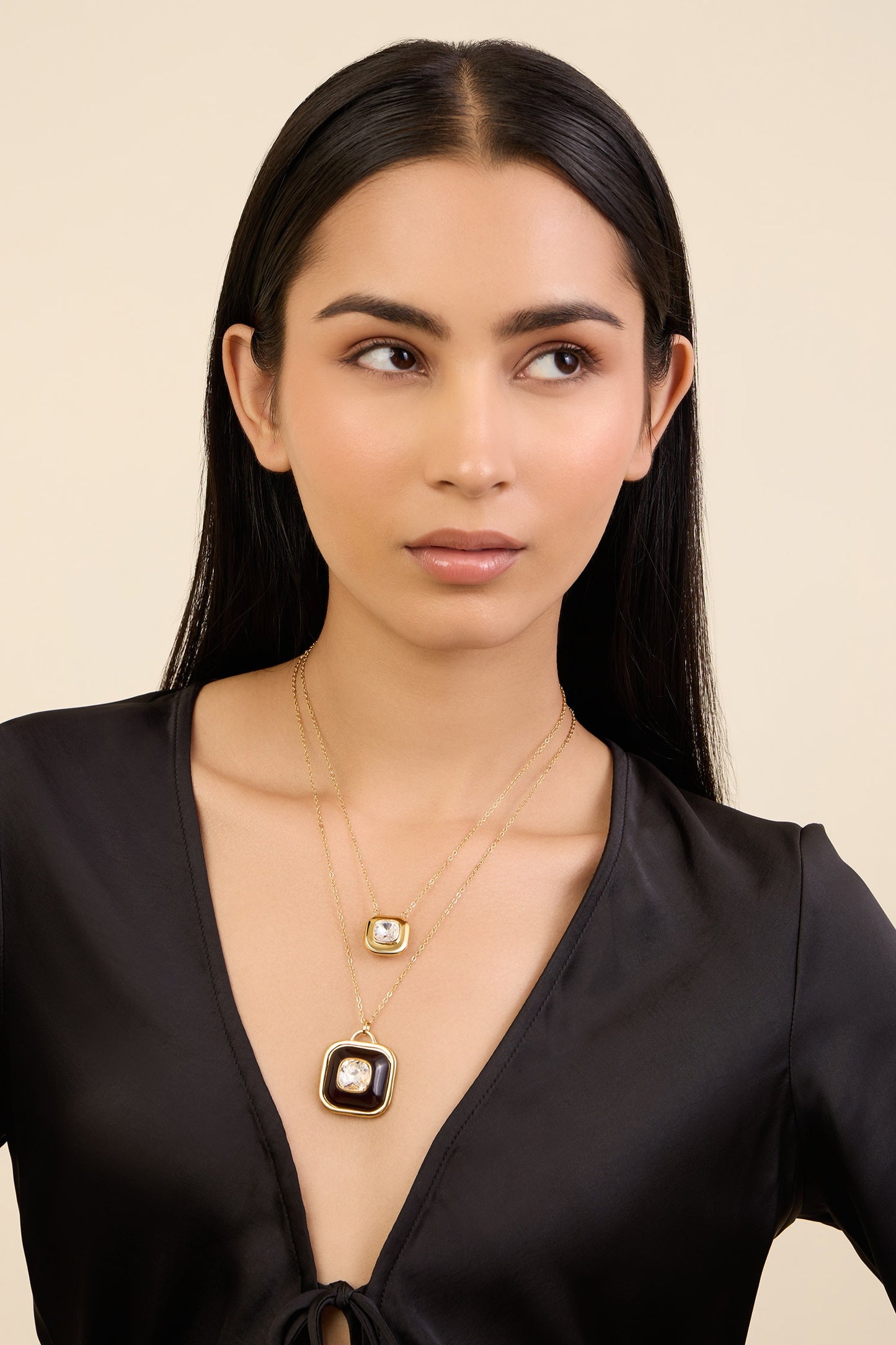 Layered Medallion Necklace 