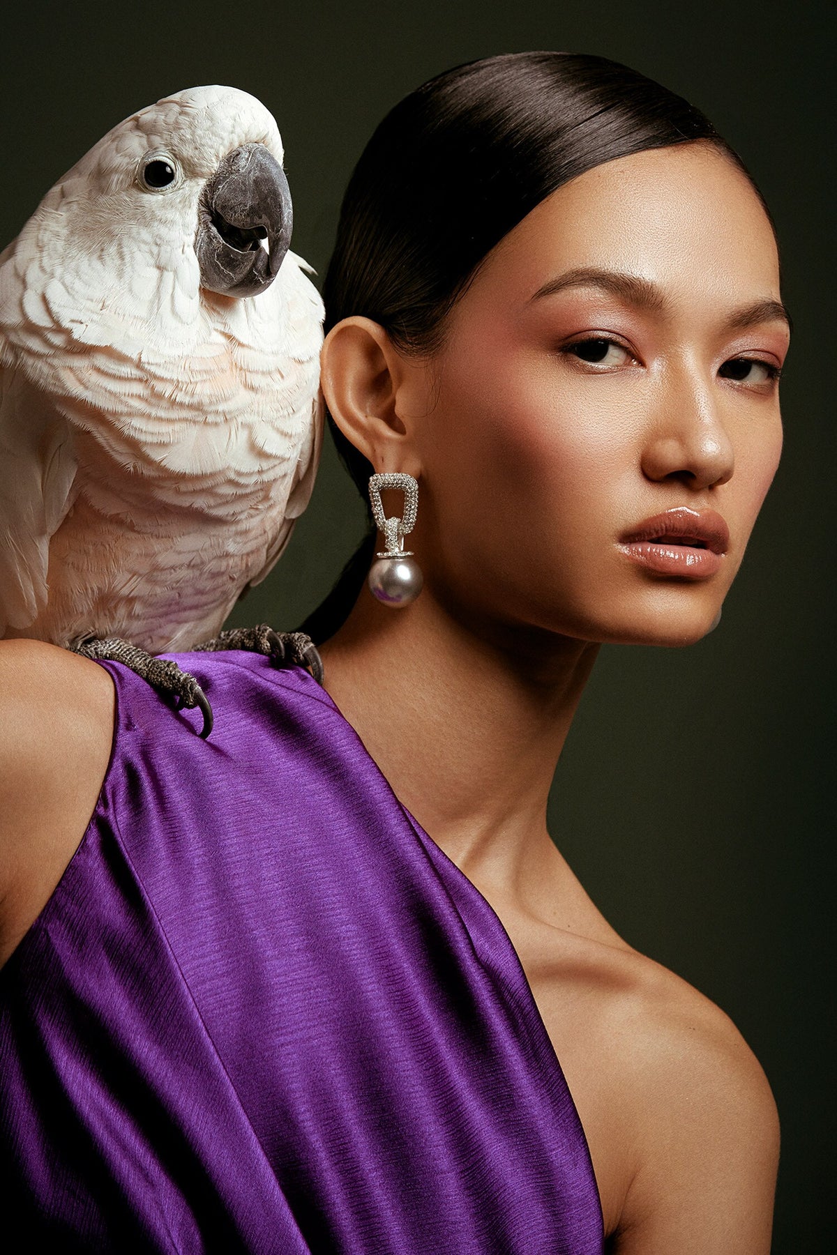 Dazzle Pearl Drop Earrings 