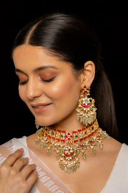 Floret Cutwork Kundan Embellished Necklace Set 