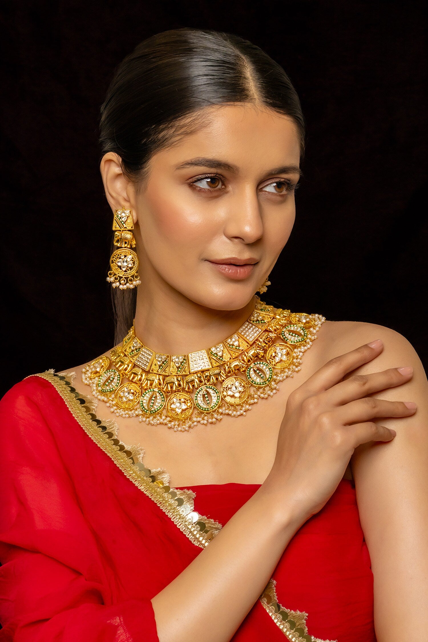 Geometric Carved Cutwork Necklace Set 