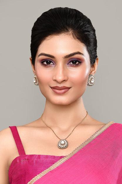 Embellished Pendant Necklace Set 