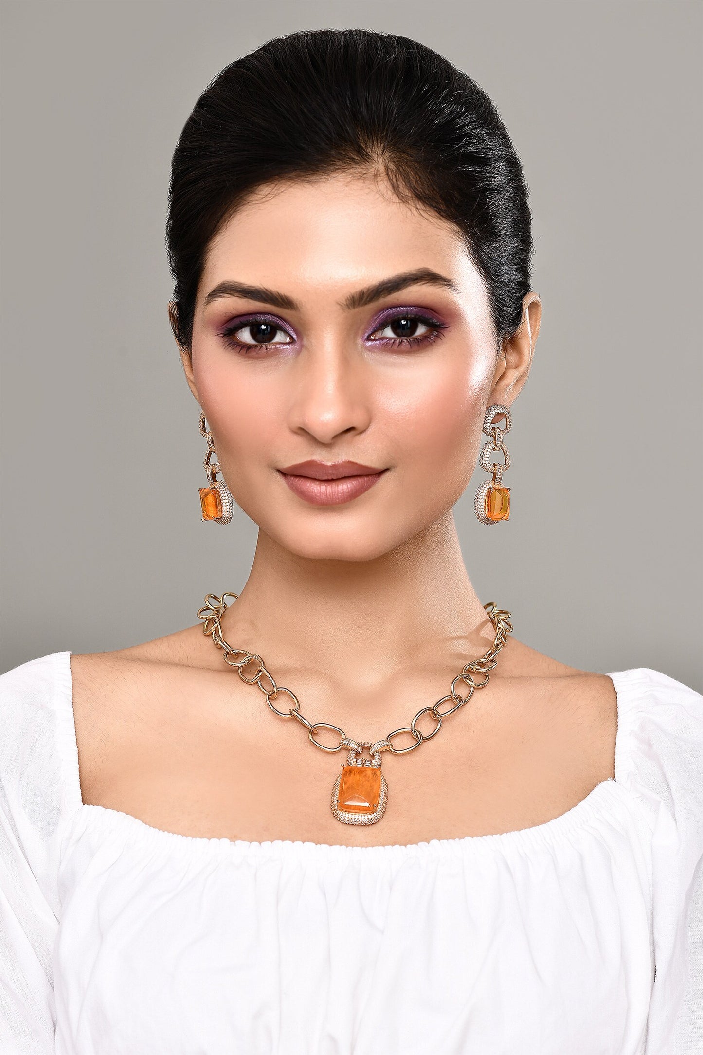 Embellished Pendant Necklace Set 