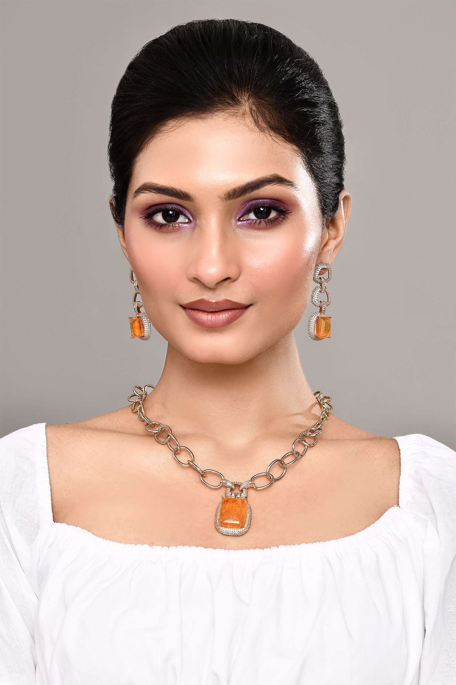Embellished Pendant Necklace Set 