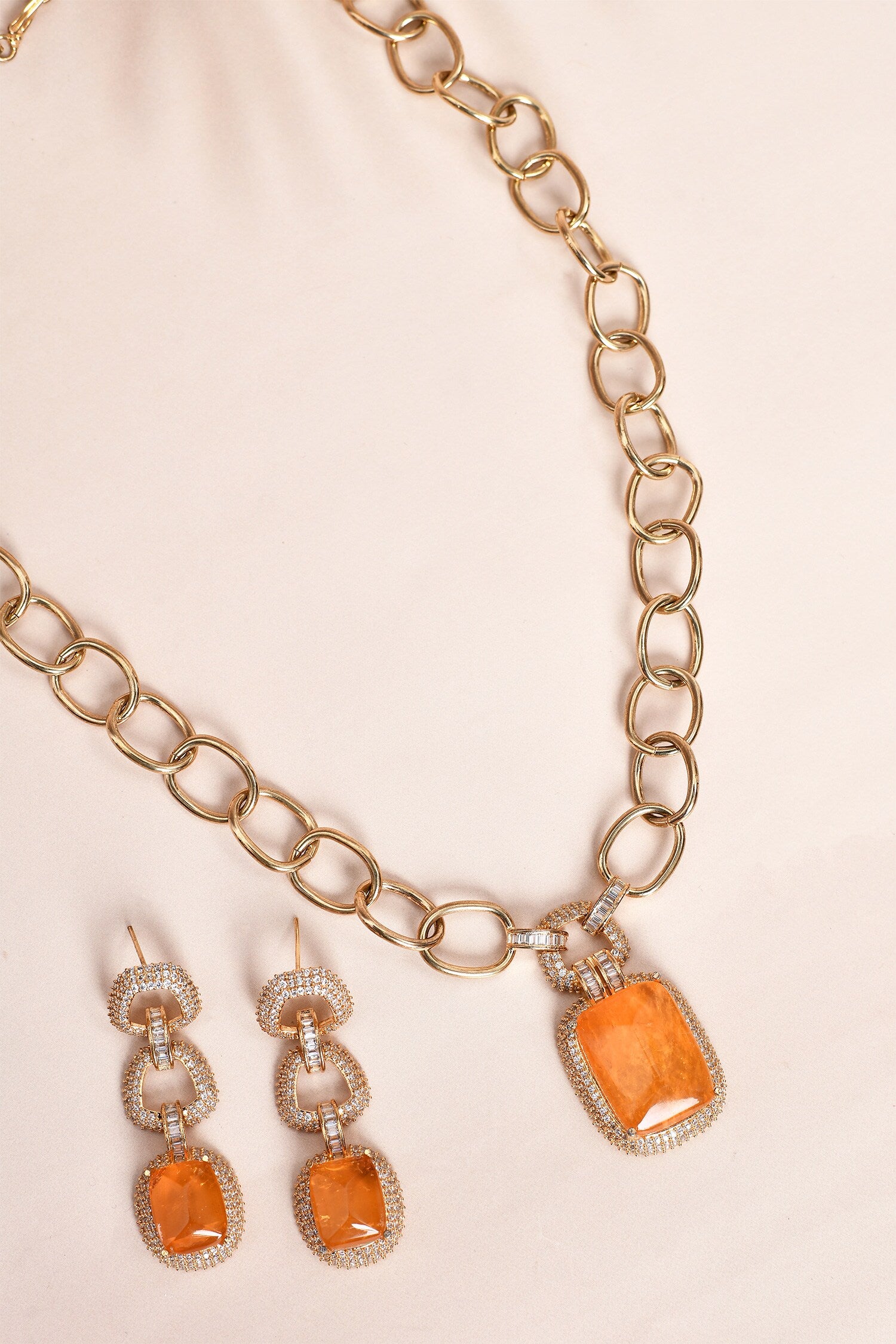 Embellished Pendant Necklace Set 