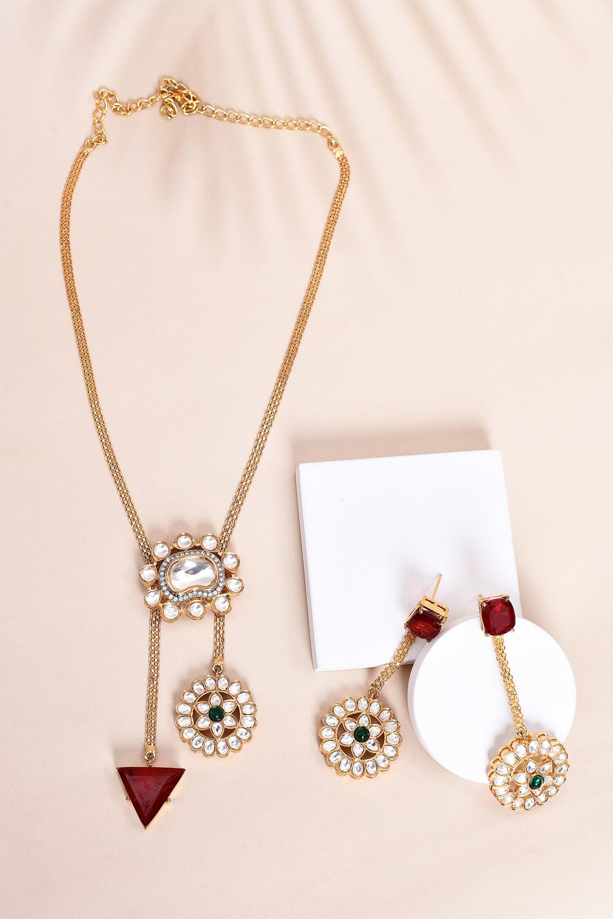 Embellished Pendant Necklace Set 