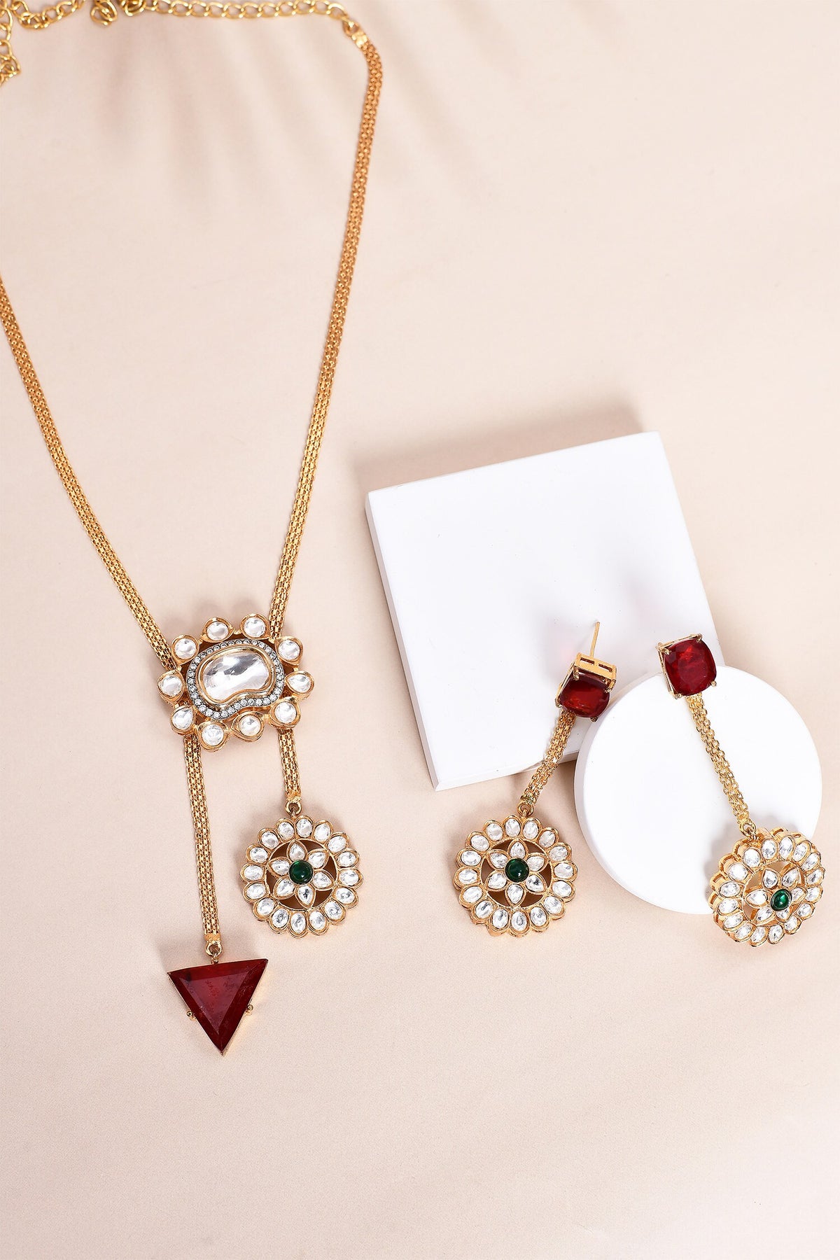Embellished Pendant Necklace Set 