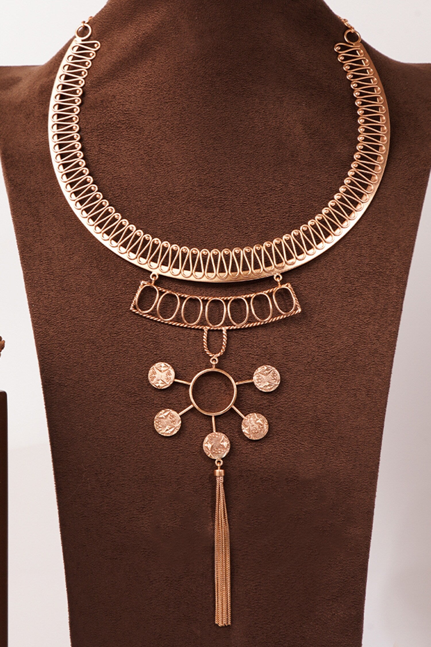 Flow Of Nile Choker Pendant Necklace 