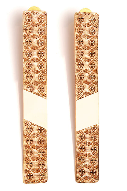 Relics On Sand Linear Earring 