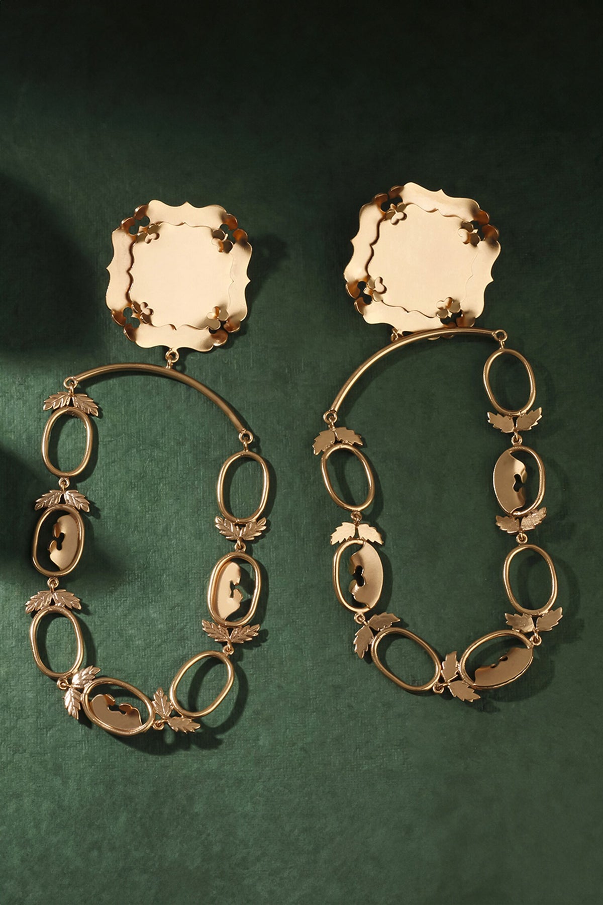 Lush Bloom Ambience Earrings 