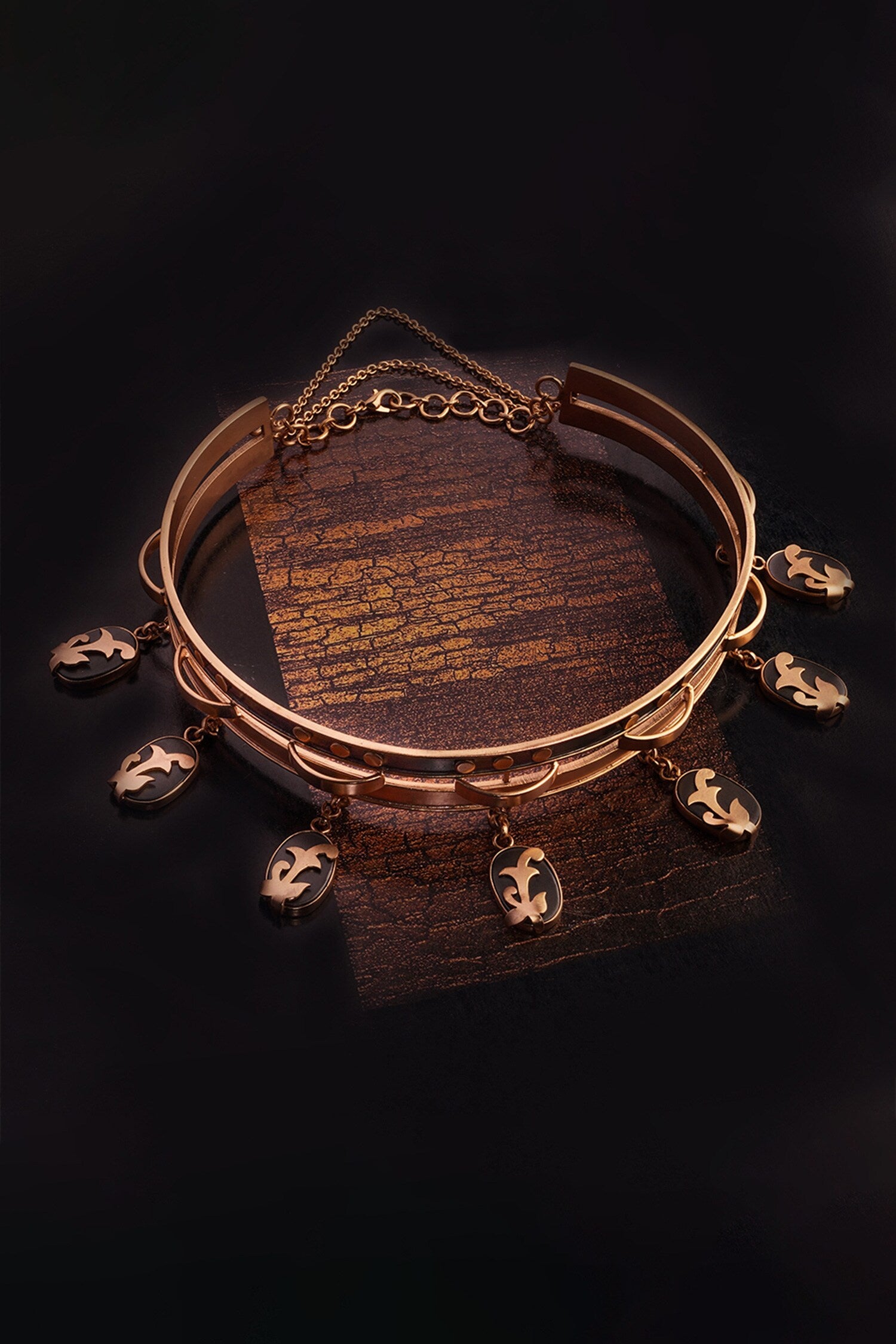Sweet Intoxication Floral Carved Choker 