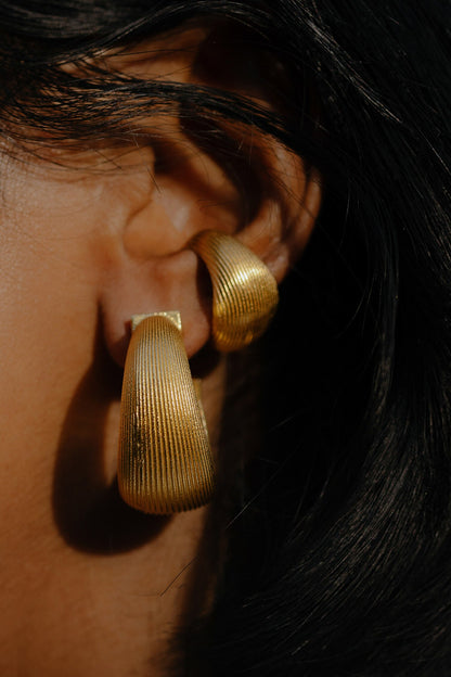 Pratapgari Striated Bold Hoops 