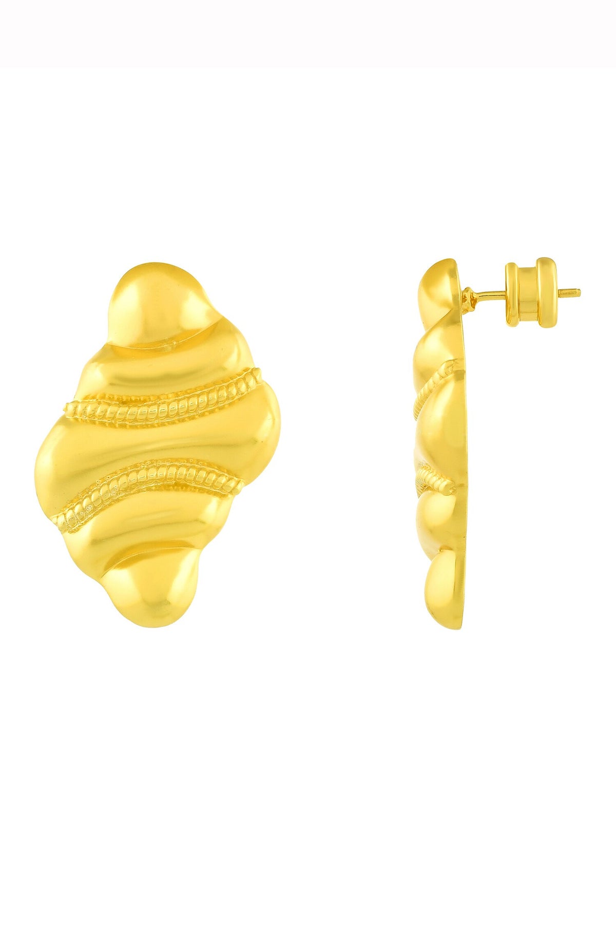 Vintage Shell Stud Earrings 