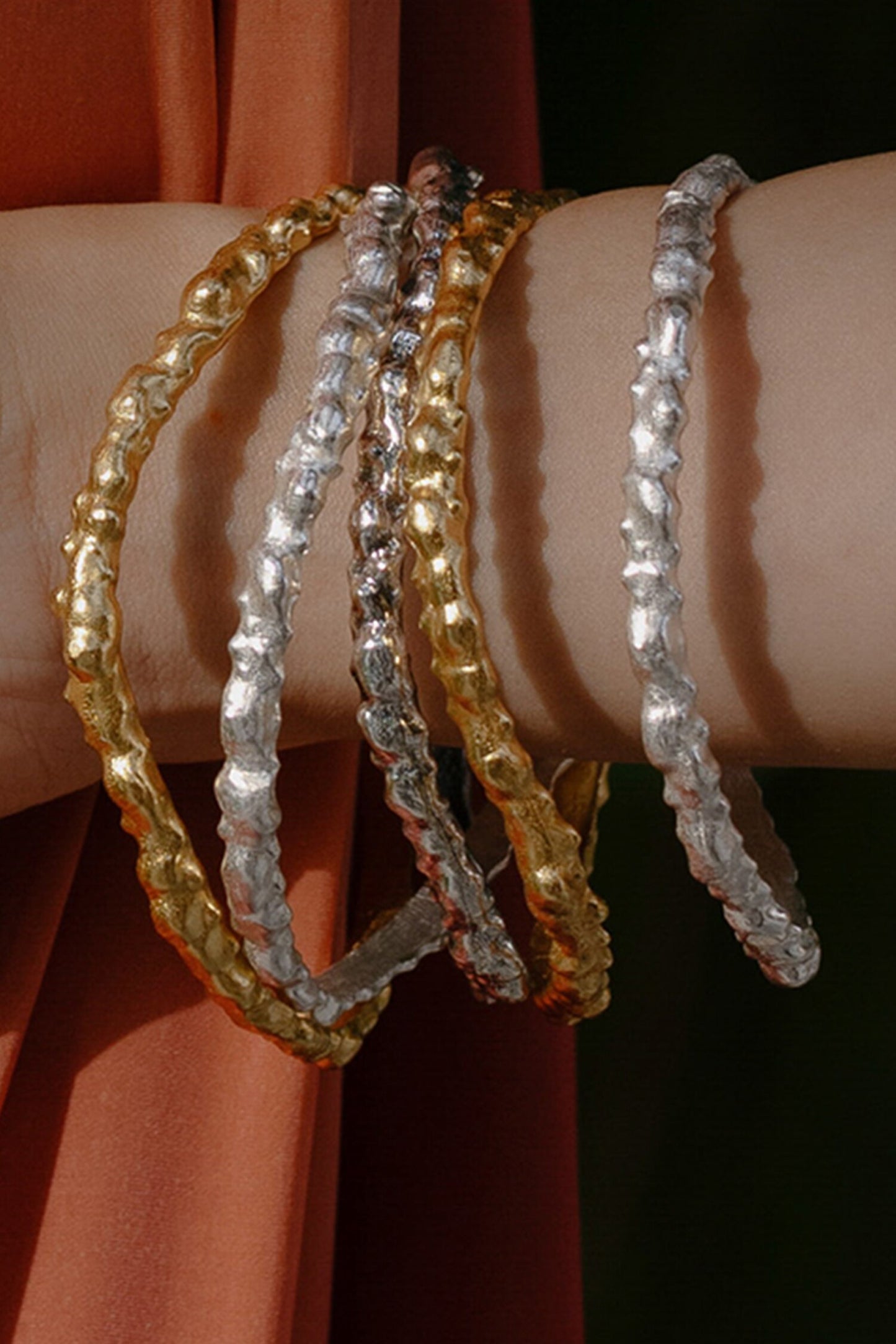 Oxidised Rowdy Textured Pattern Bangle 