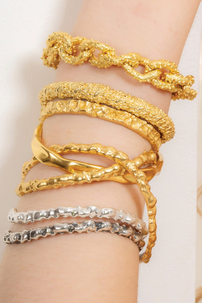 Pratapgari Textured Hand Cuff 