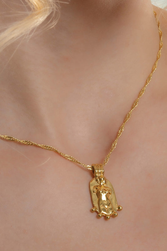 Body Charm Carved Pendant Necklace 