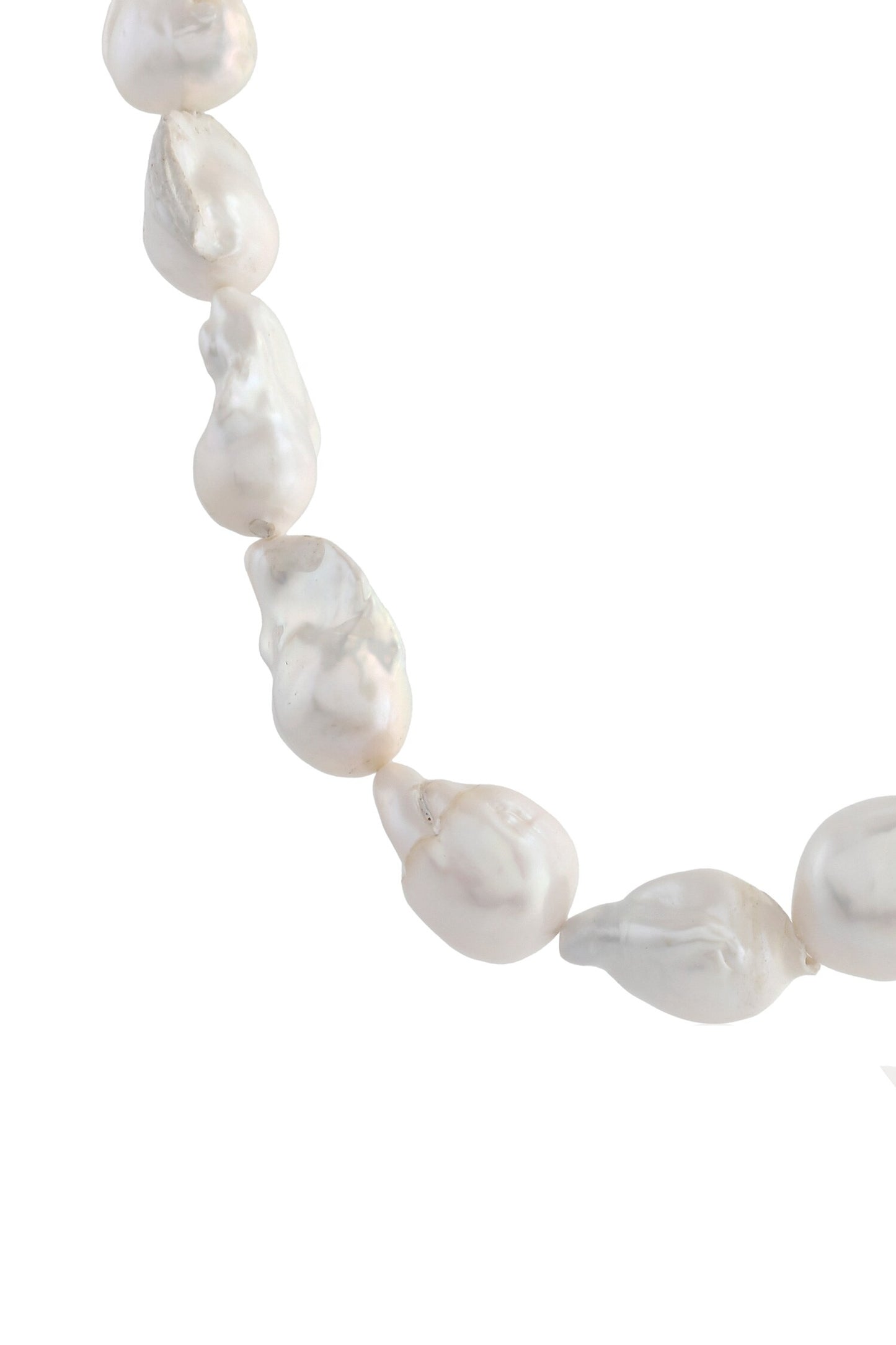 Baroque Pearl Embellished Necklace 