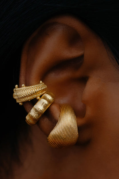 Dotted Carved Ear Cuff - Single Pc 