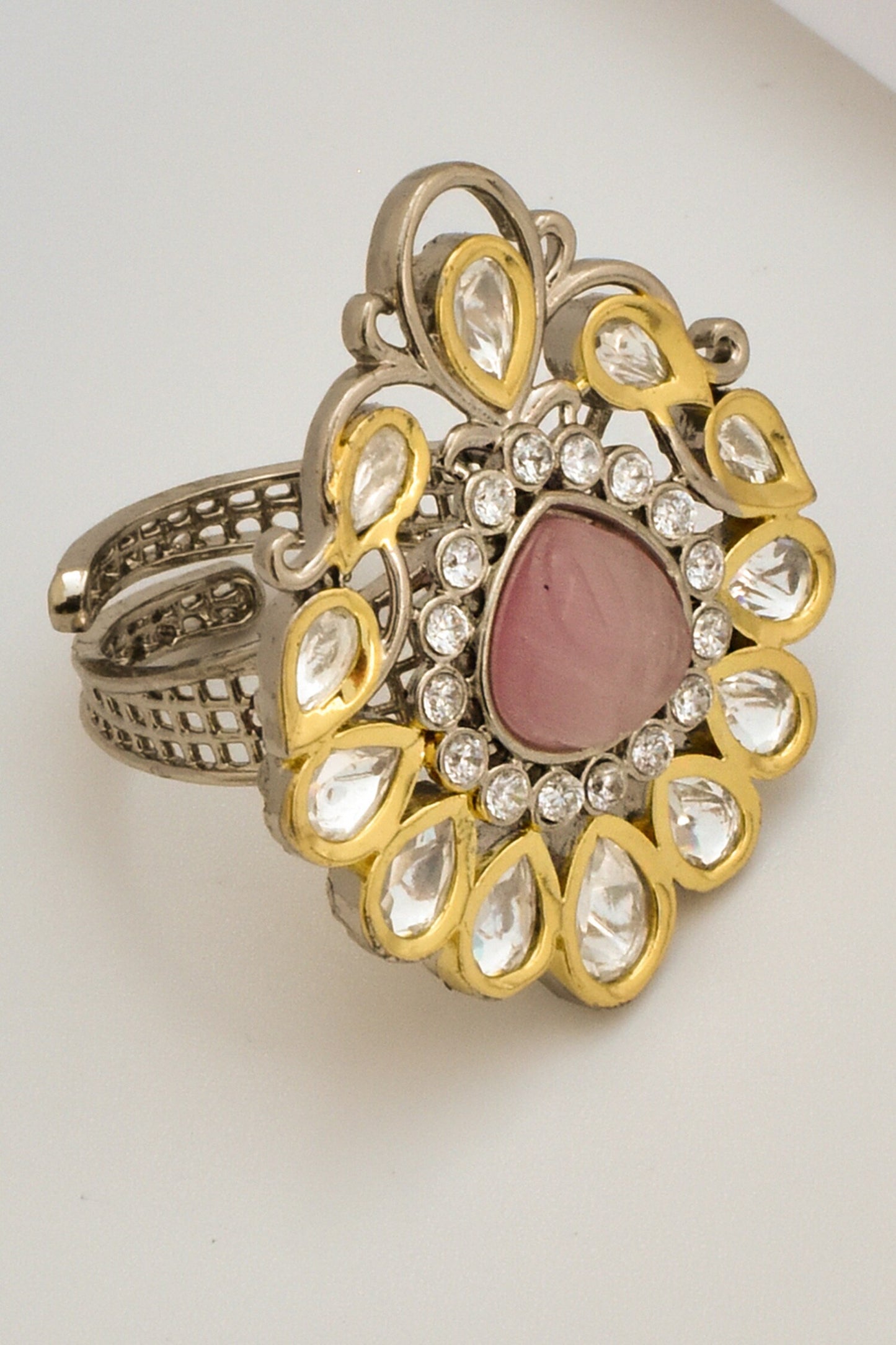 Tear Drop Carved Ring 