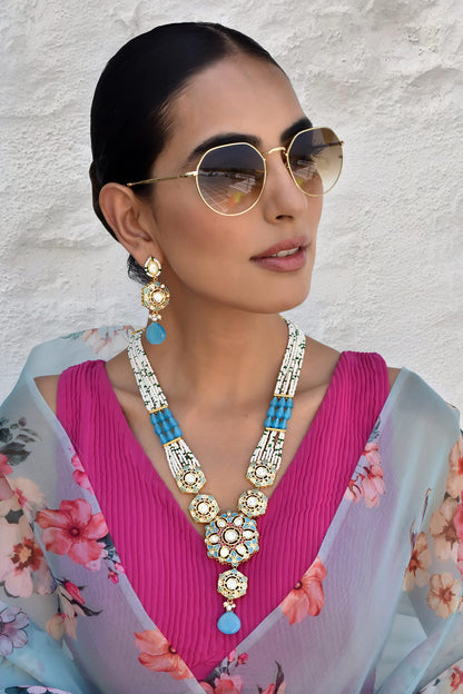 Carved Floret Pendant Necklace Set 