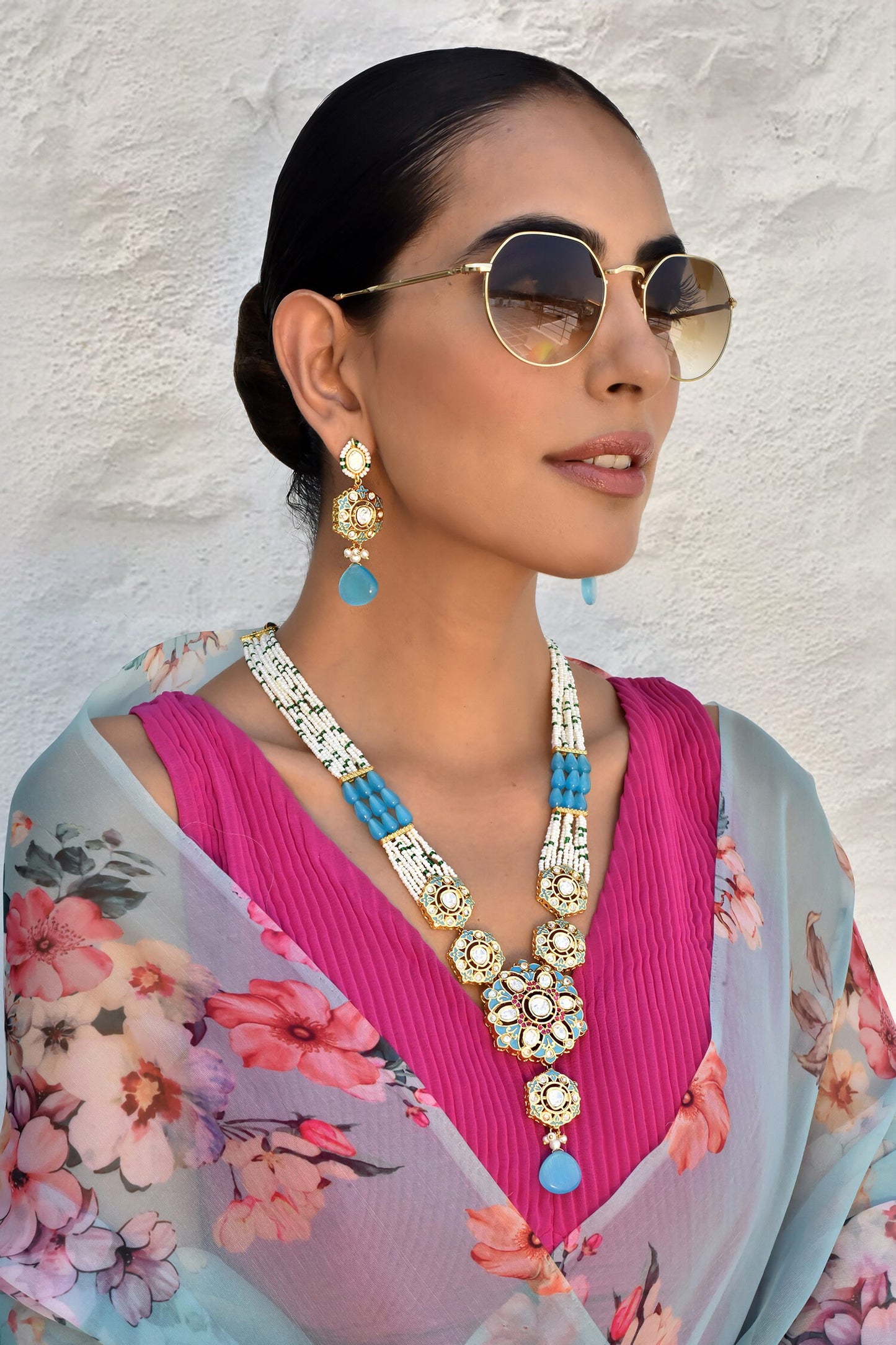 Carved Floret Pendant Necklace Set 
