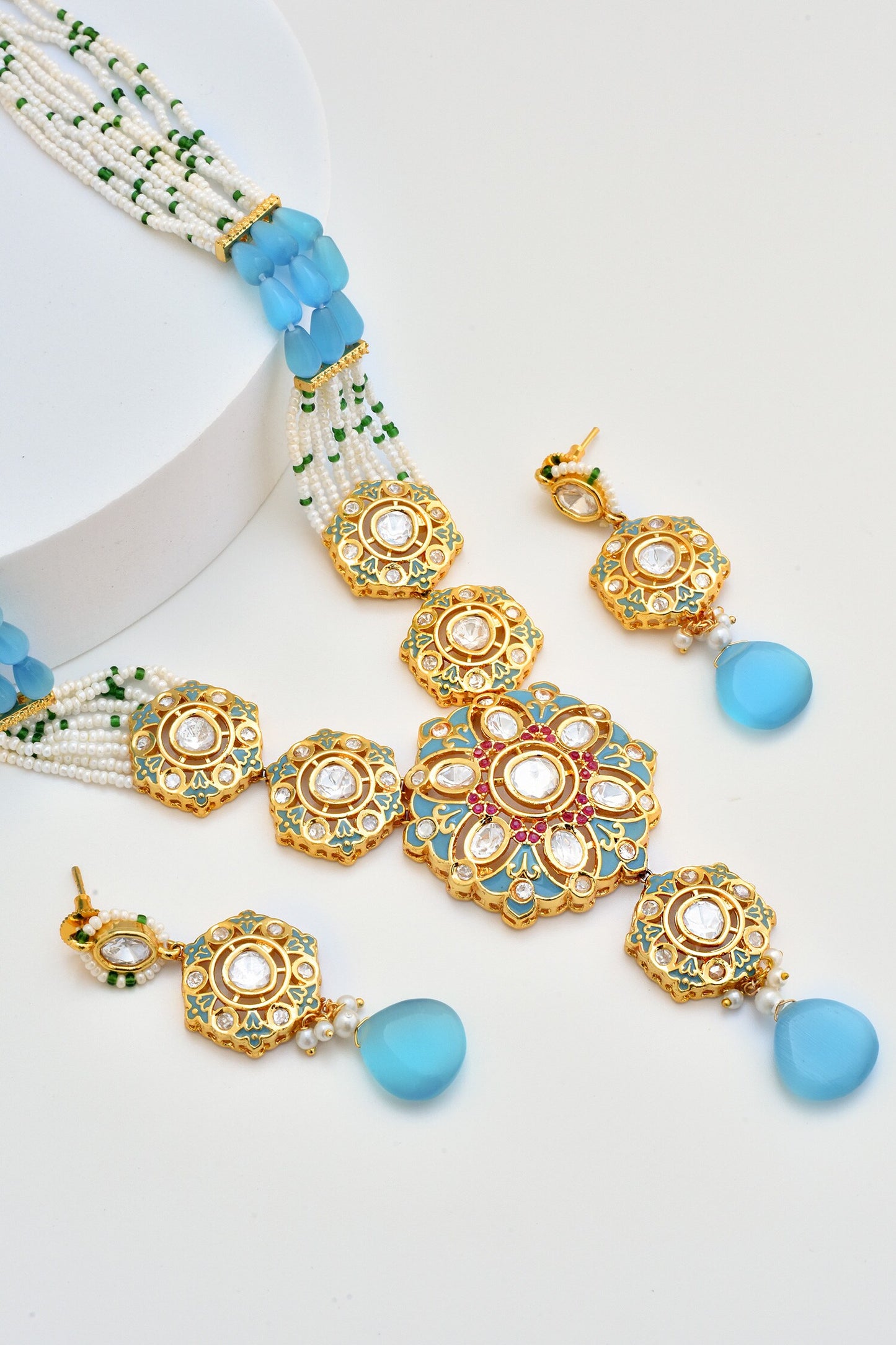 Carved Floret Pendant Necklace Set 