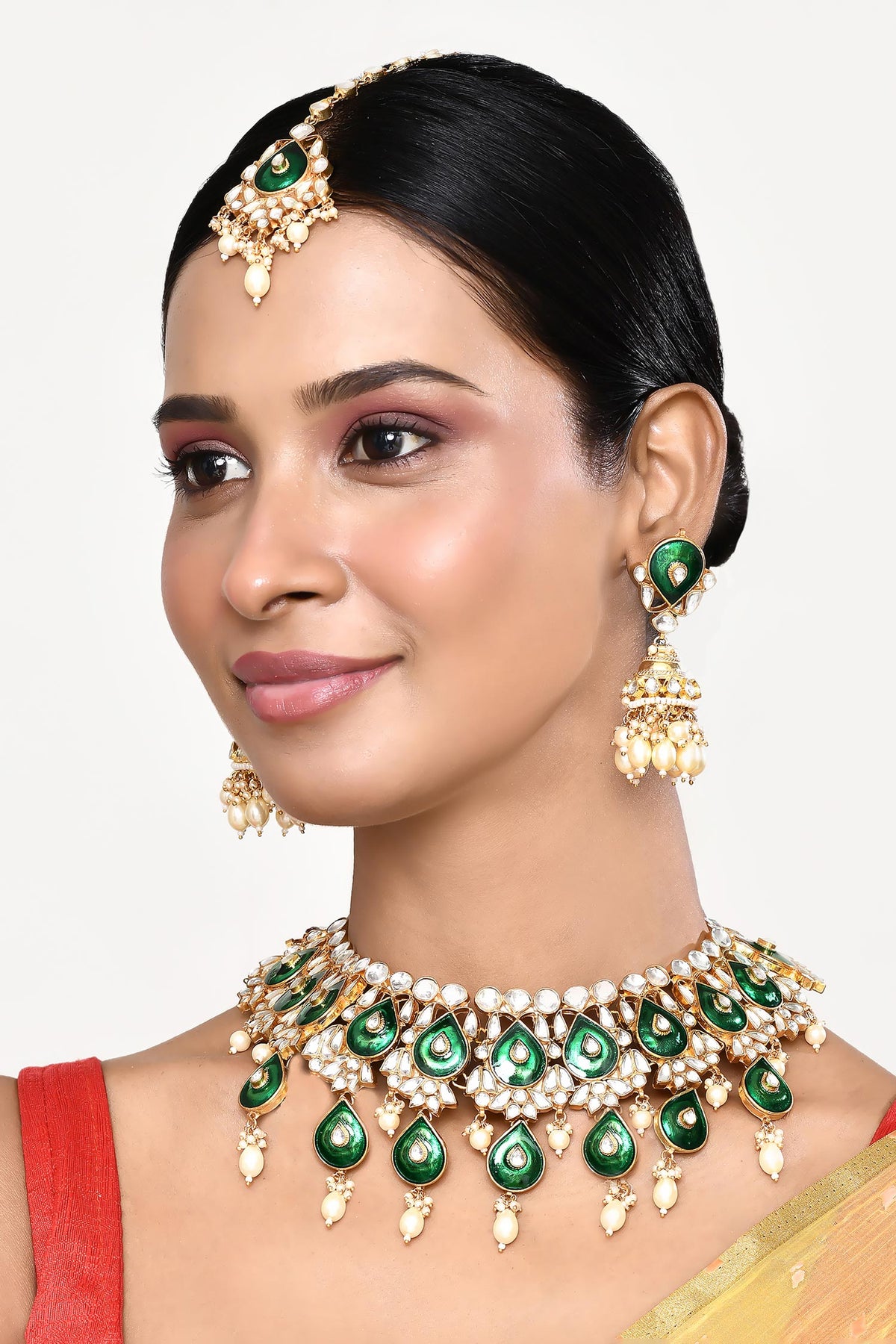 Enamelled Kundan Embellished Necklace Set 