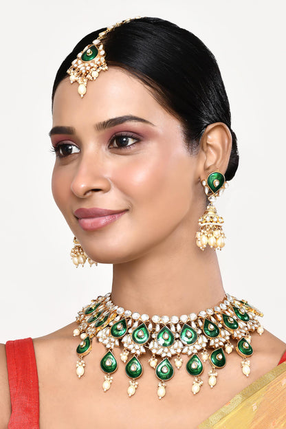 Enamelled Kundan Embellished Necklace Set 