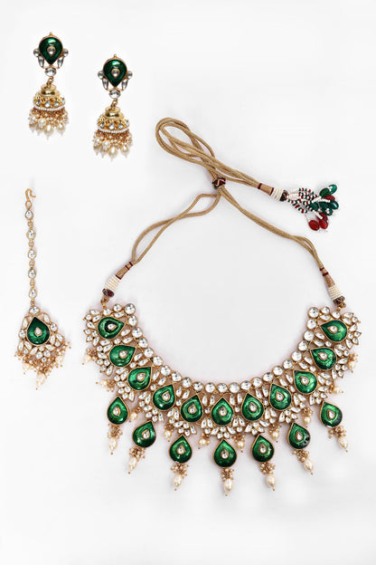 Enamelled Kundan Embellished Necklace Set 