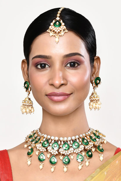Enamelled Kundan Embellished Necklace Set 