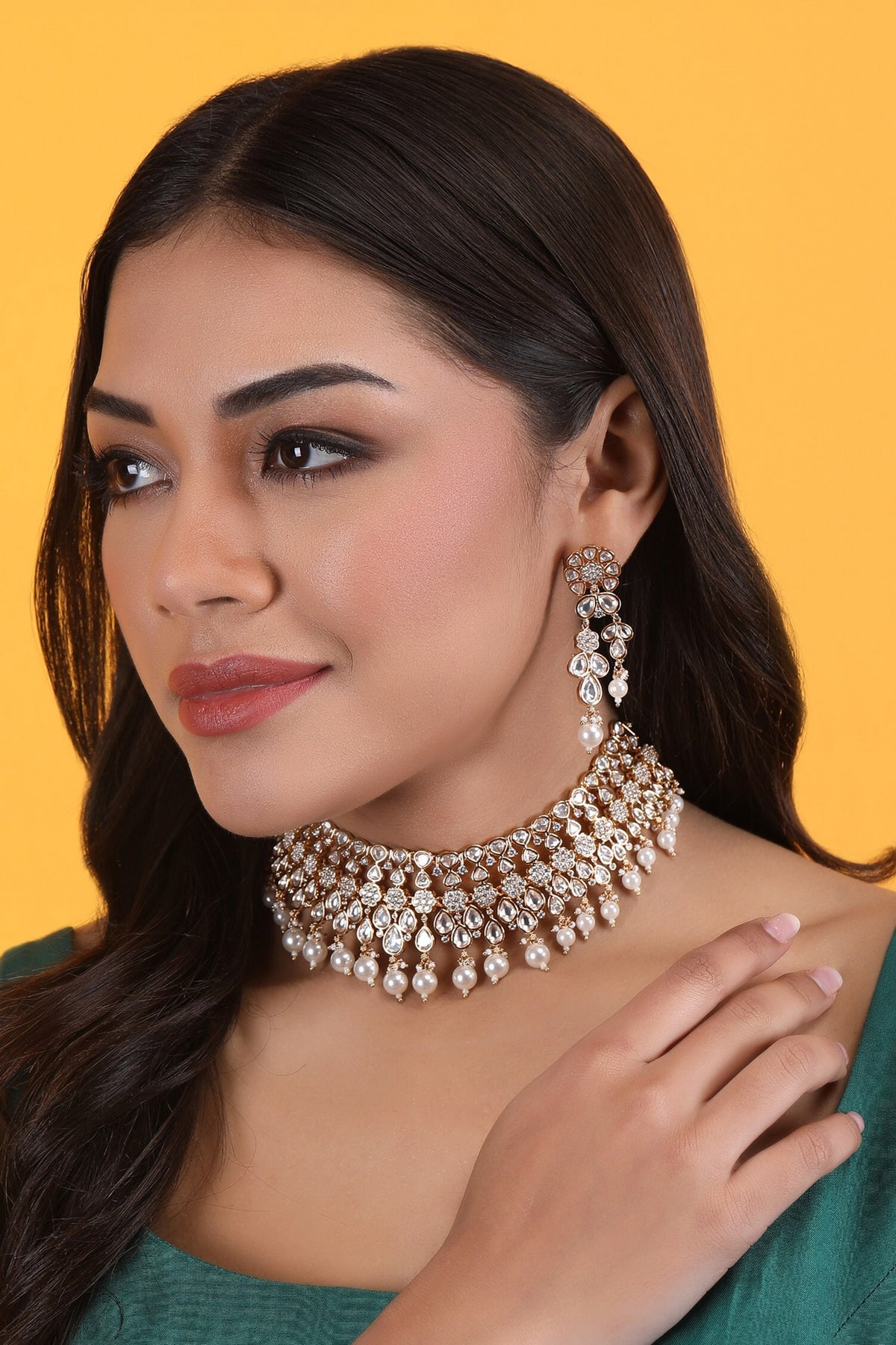 Kundan Studded Necklace Set 