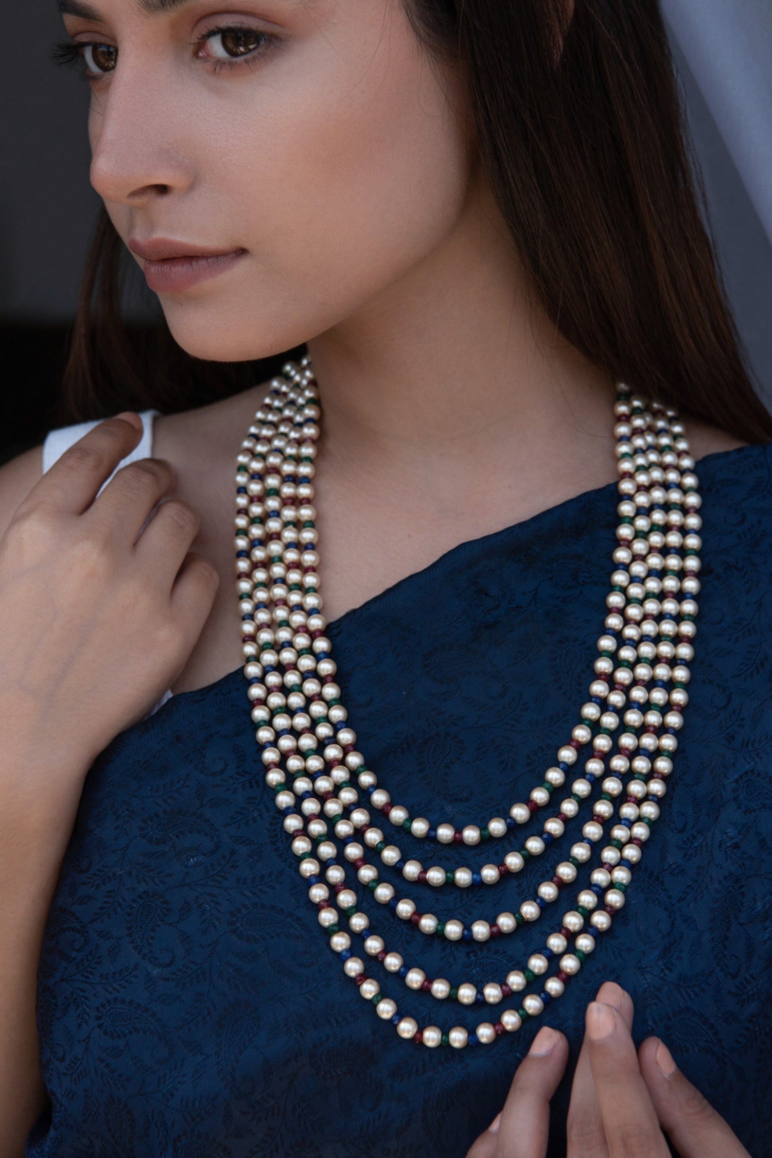 Embellished Layered Necklace 