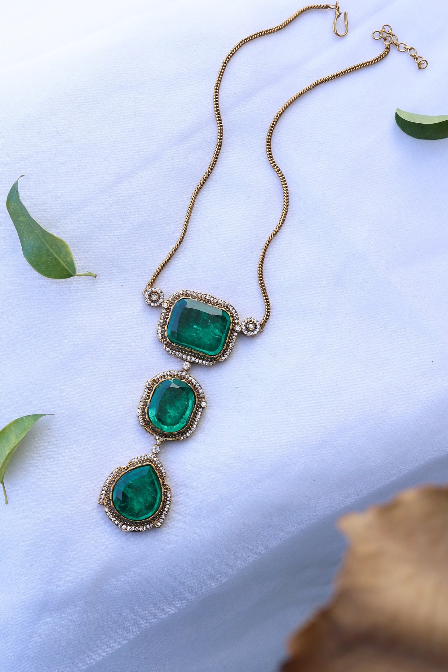 Victorian Swarovski Stone Pendant Necklace 