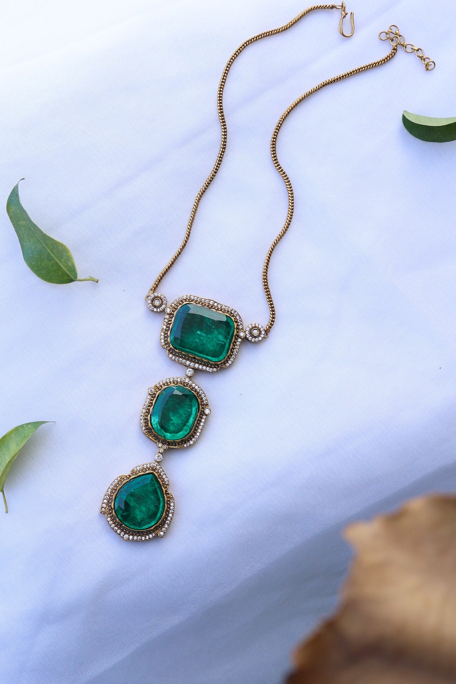 Victorian Swarovski Stone Pendant Necklace 