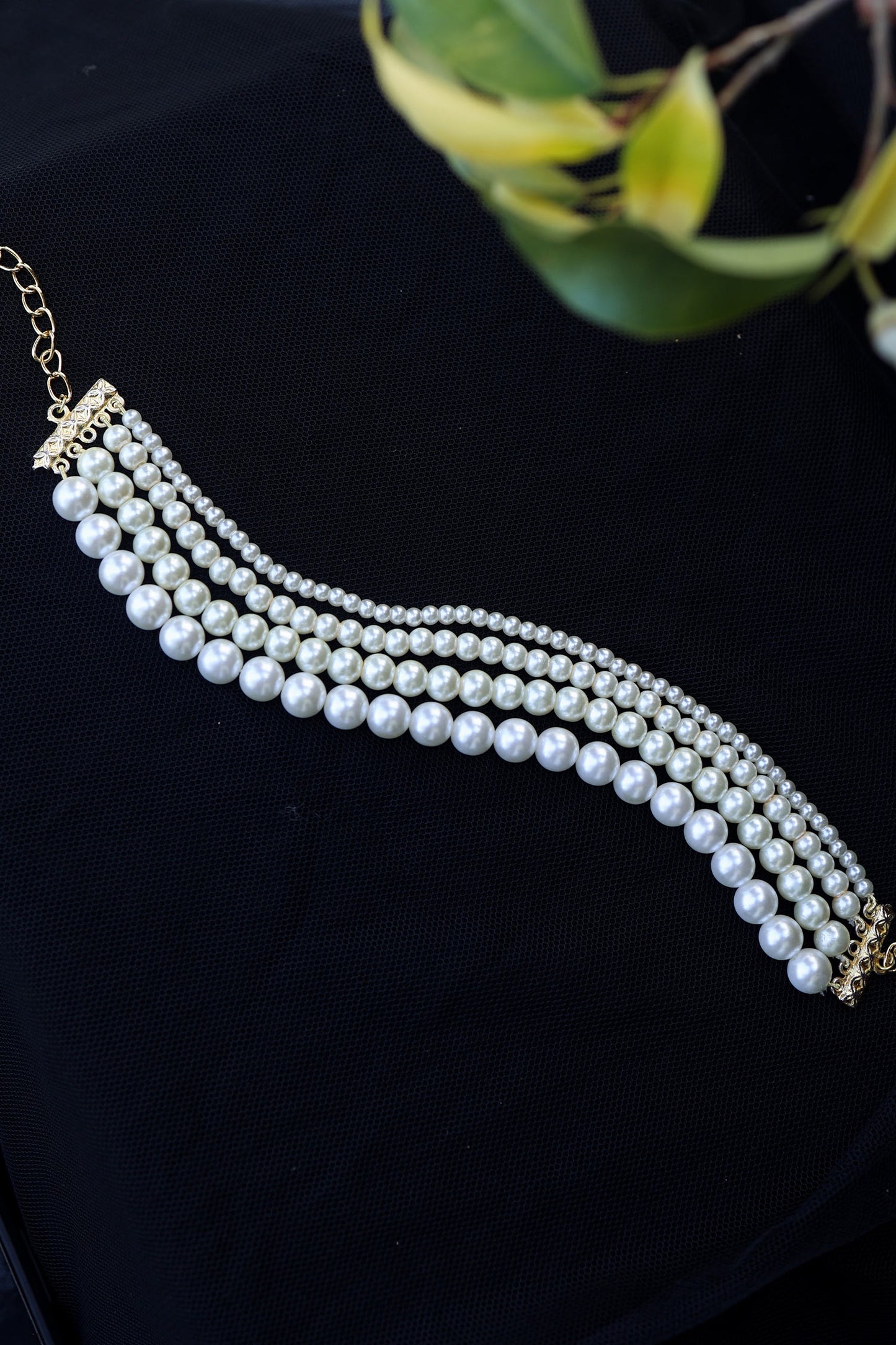 Pearl Embellished Choker 