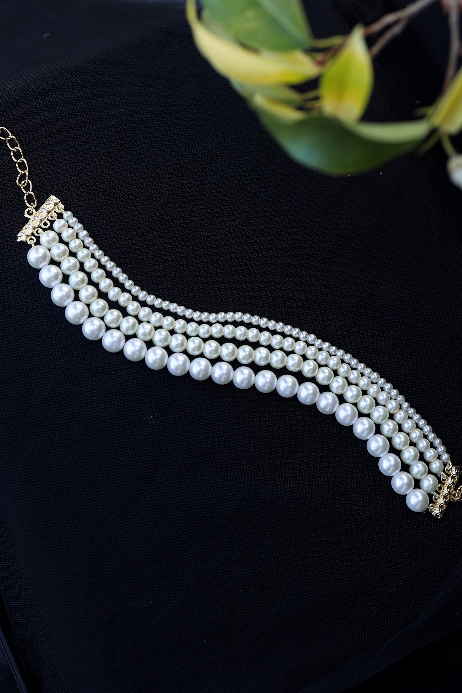 Pearl Embellished Choker 