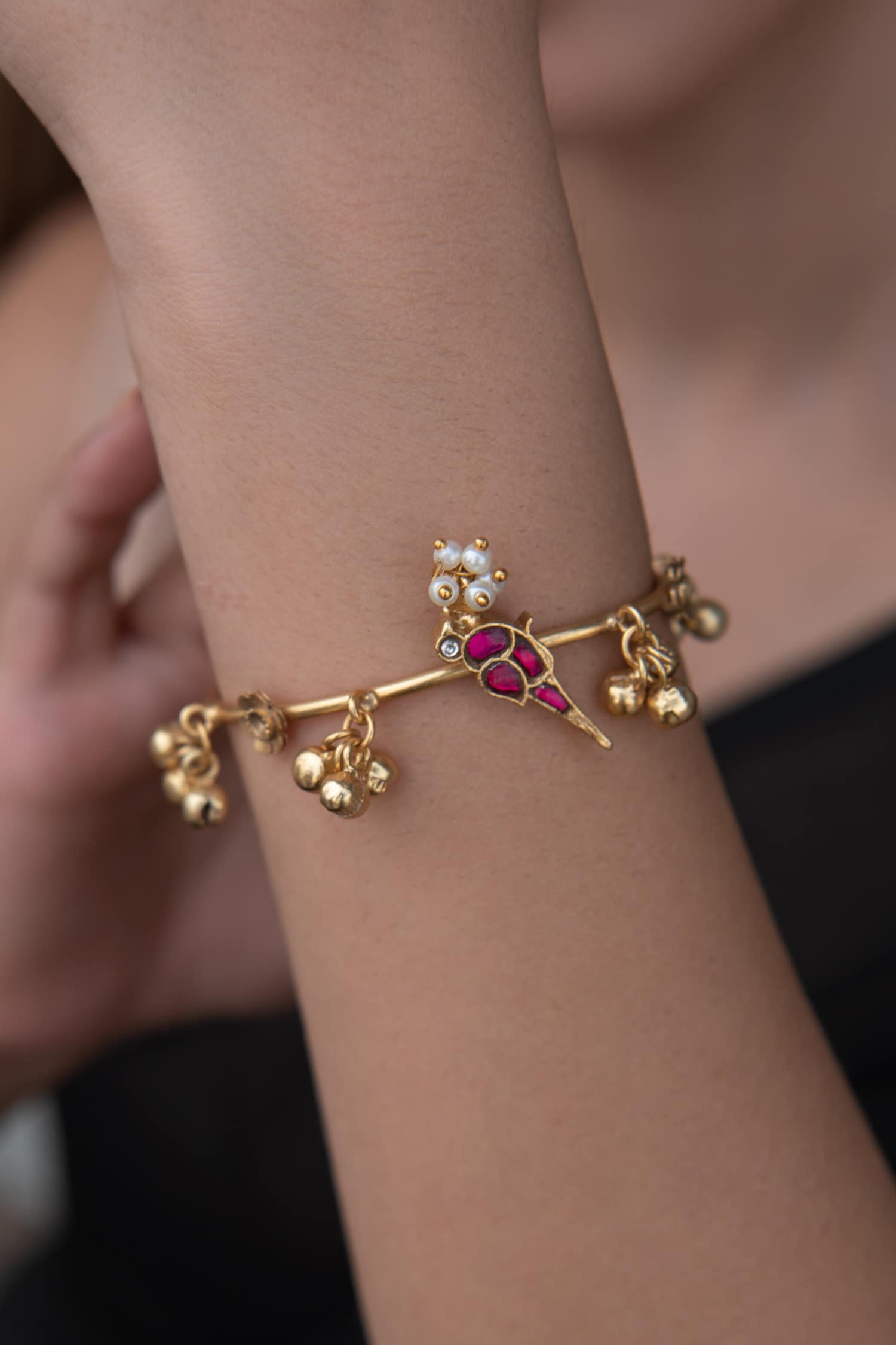Peacock Carved Motif Bracelet 