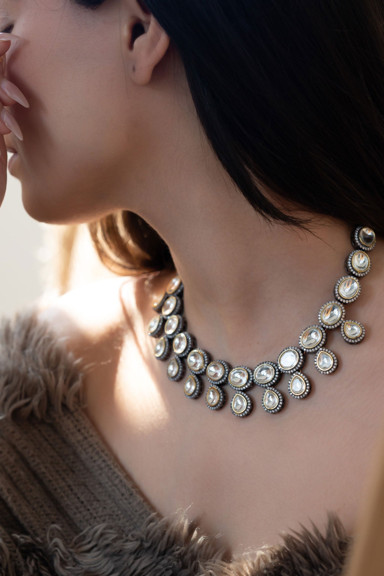Gleaming Polki Embellished Victorian Necklace 