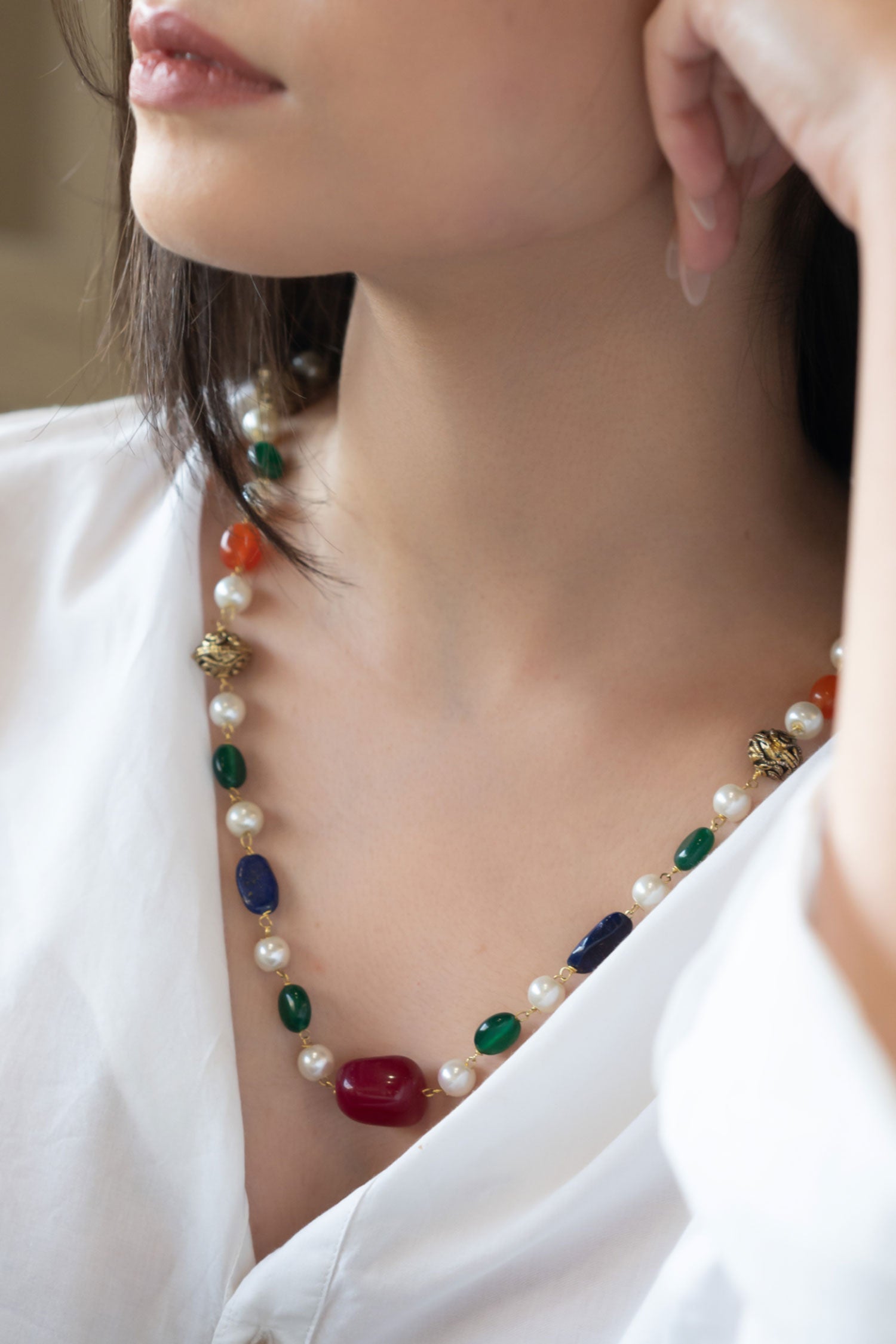 Gleaming Polki Embellished Victorian Necklace 