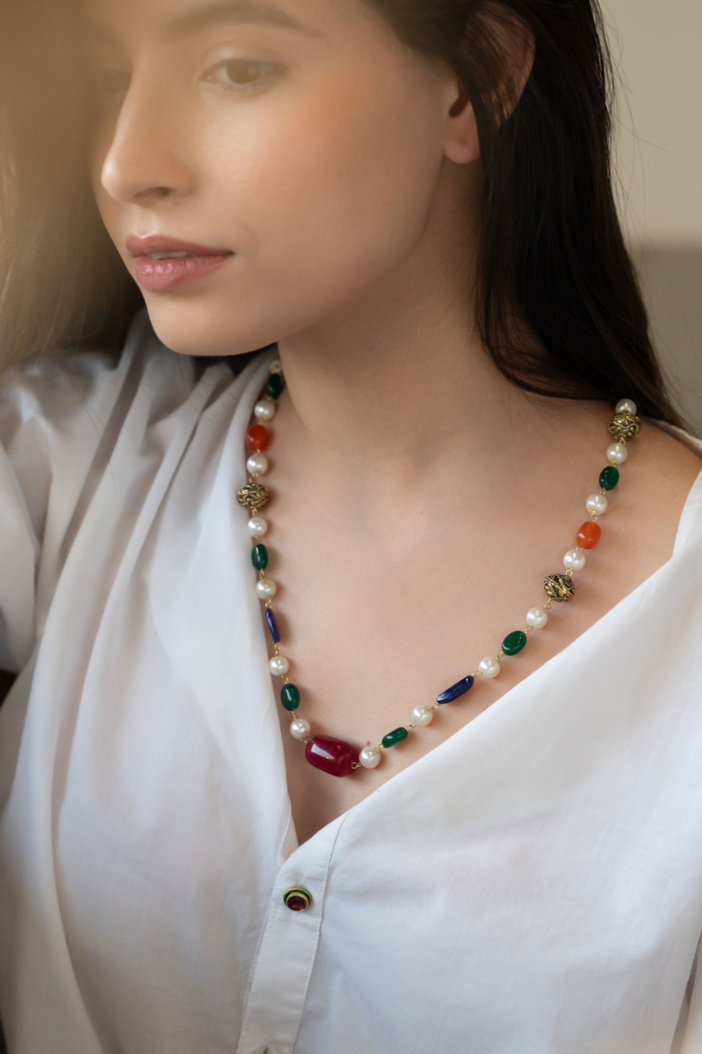 Gleaming Polki Embellished Victorian Necklace 