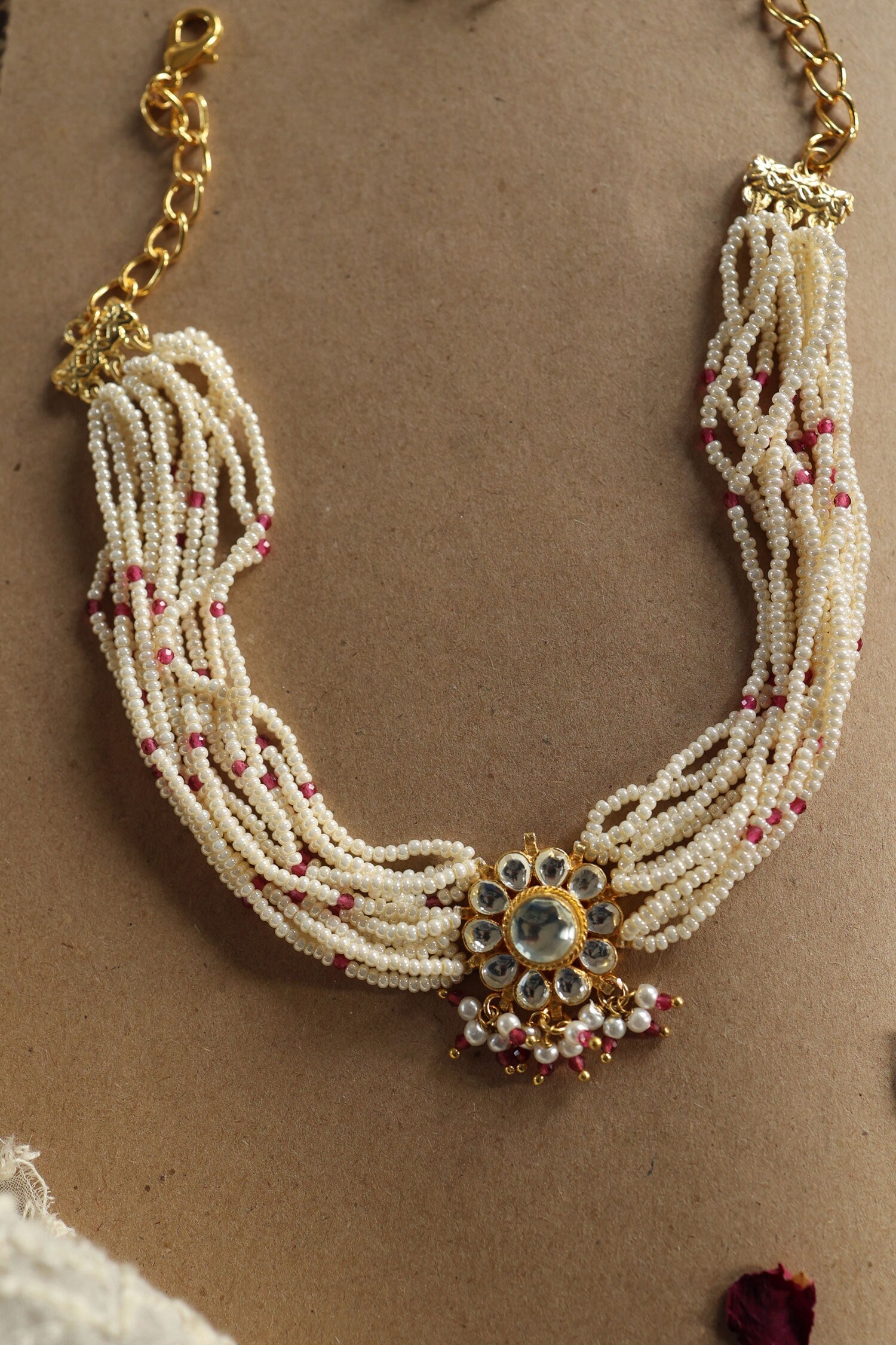 Polki Embellished Pendant Choker 
