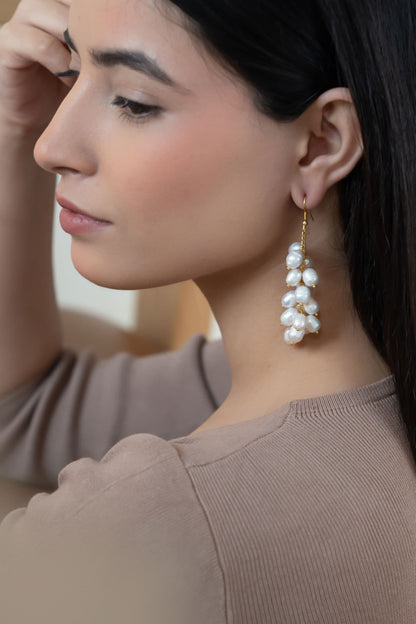 Shell Pearl Embellished Earrings 
