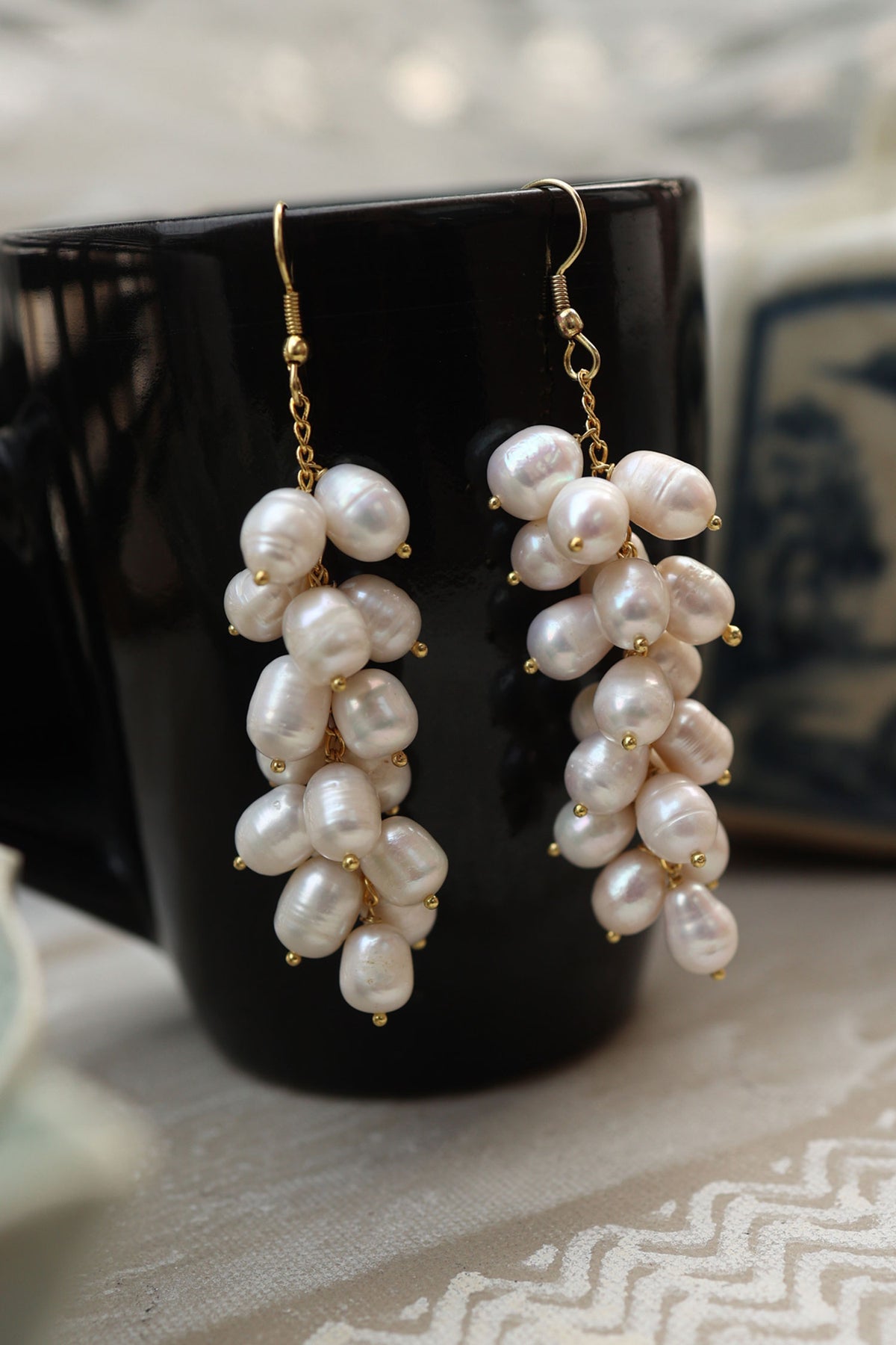 Shell Pearl Embellished Earrings 